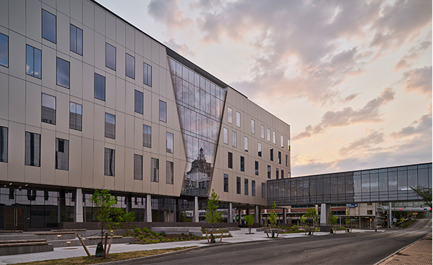 Photo Tour of SUNY Upstate Medical University Nappi Wellness Institute in Syracuse, New York